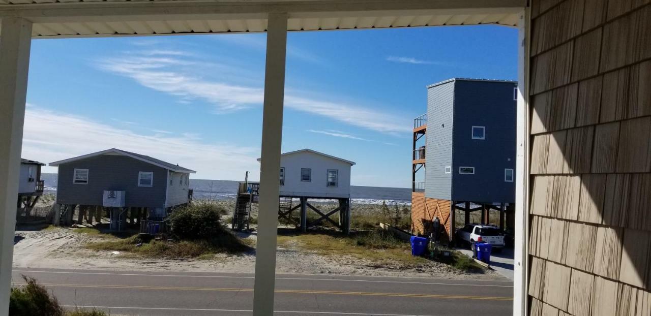 Donovan"S Reef Oak Island Ngoại thất bức ảnh